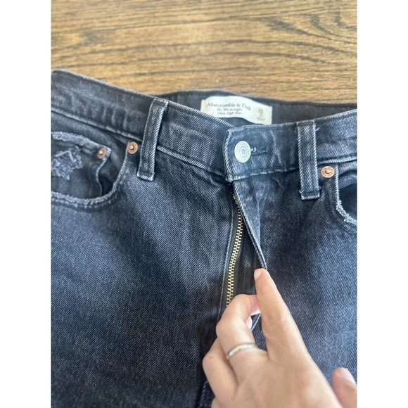 Abercrombie & Fitch Womens 90s Straight Ultra Hight Rise Denim Size 26 2R G0786 - Picture 5 of 12